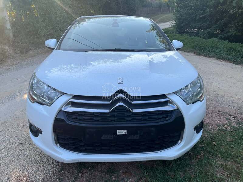 prednji branik za Citroen DS4 od 2010. do 2015. god.