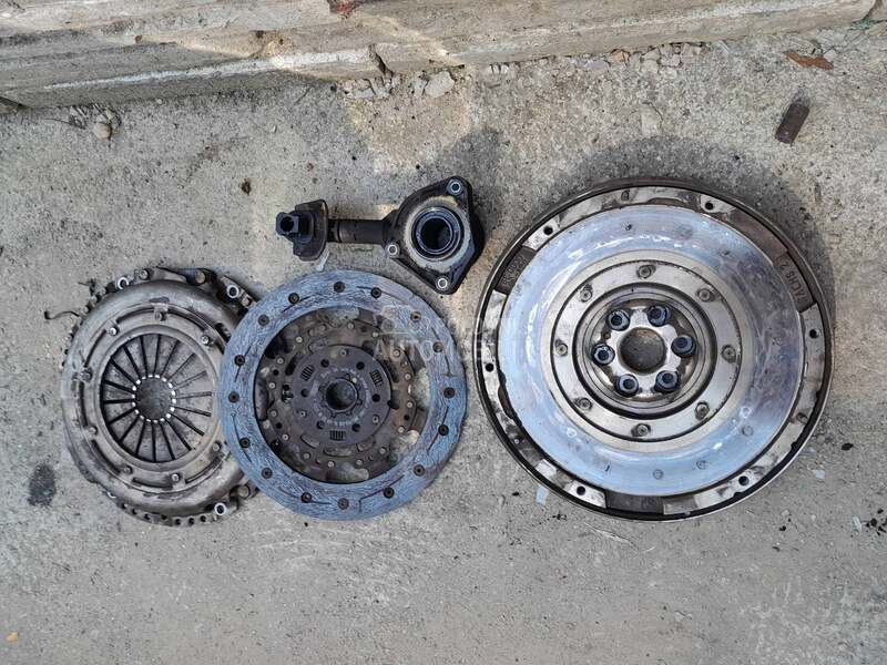 plivajuci zamajac 1.6tdci110ks za Ford C-Max, Focus od 2003. do 2010. god.