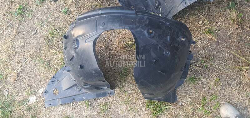 prednje desno potkrilo za Citroen C3
