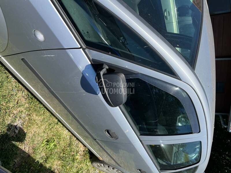 leva prednja vrata za Opel Meriva od 2003. do 2010. god.