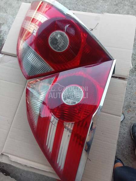 stop lampe za Ford Mondeo za 2005. god.