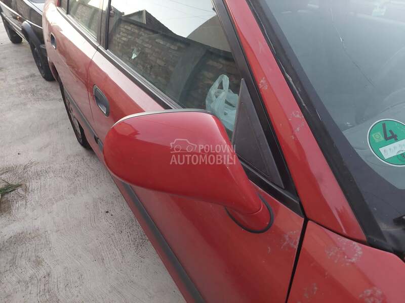 retrovizor za Mitsubishi Carisma od 2000. do 2004. god.