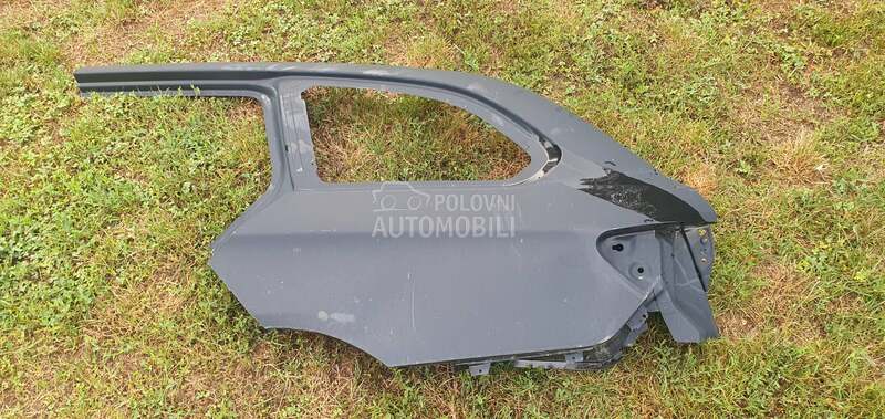 polustranica leva f31 za BMW Serija 3