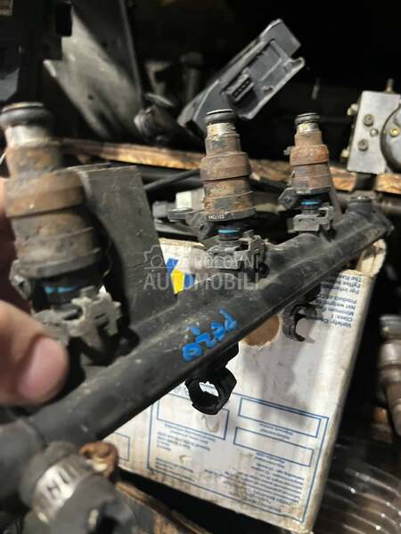 Dizne 1,8 16v za Peugeot 406