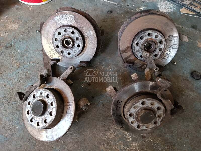Disk za Volkswagen Touran od 2003. do 2008. god.