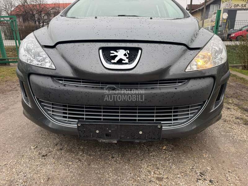 Prednji branik za Peugeot 308
