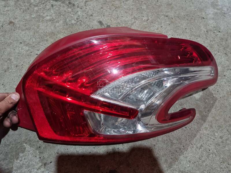 Stop lampa za Peugeot 208 od 2014. do 2016. god.