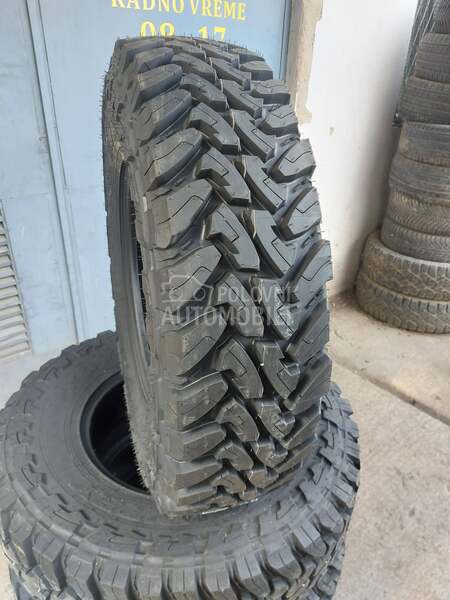 Toyo 235/85 R16 Zimska