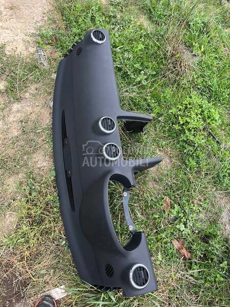 Tabla airbag pojasevi za Audi A3 od 2004. do 2013. god.