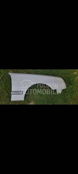 w210 desno krilo kao novo za Mercedes Benz E 200, E 220, E 230 ... od 1996. do 2002. god. za Mercedes Benz E Klasa od 1996. do 2002. god.