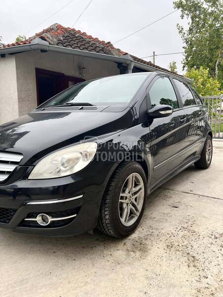 FAROVI B KLASA za Mercedes Benz B 150, B 170, B 180 ... od 2005. do 2011. god.