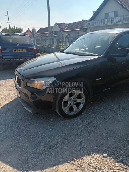BMW X1 vrata 2009. god. -  kompletan auto u delovima