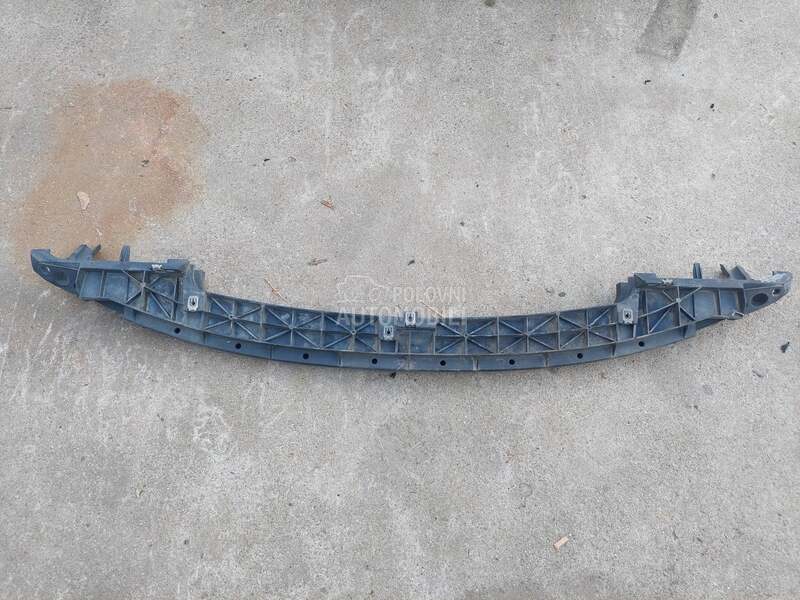 sina prenjeg branika za Peugeot 206