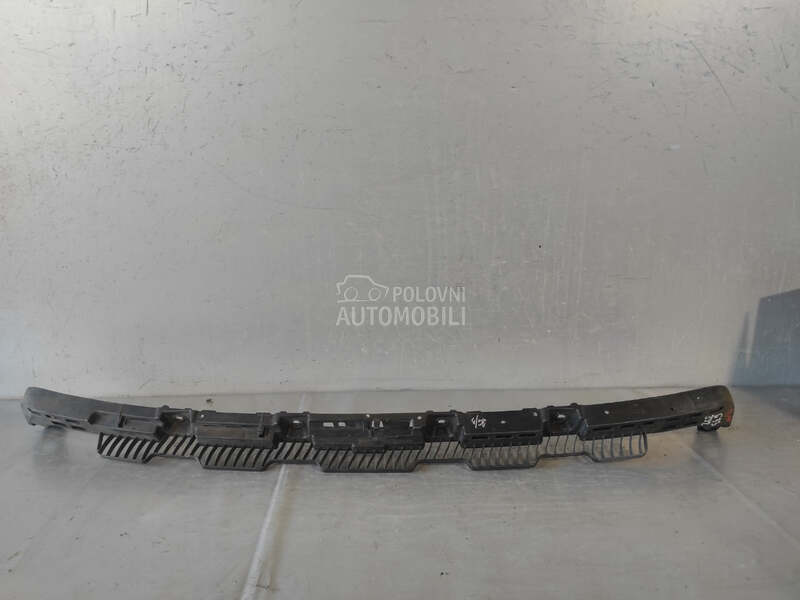 NOSAC ZADNJEG BRANIKA za Volkswagen Golf 7