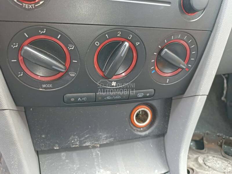 Prekidači klime za Mazda 3 od 2003. do 2007. god.