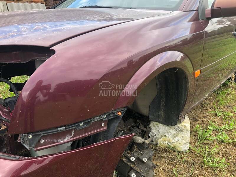 Prednje levo krilo za Opel Vectra C