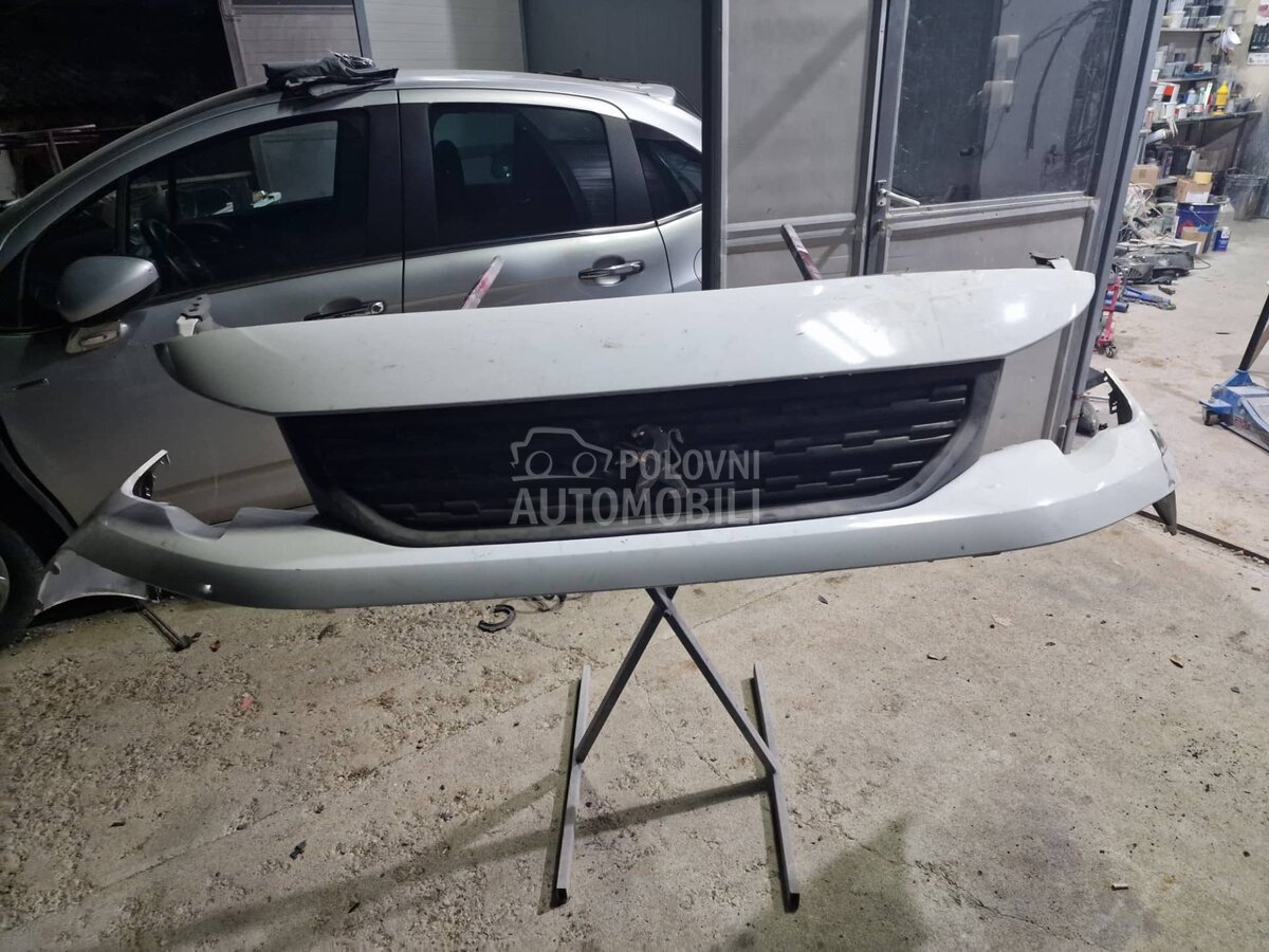 Branik za Peugeot Partner