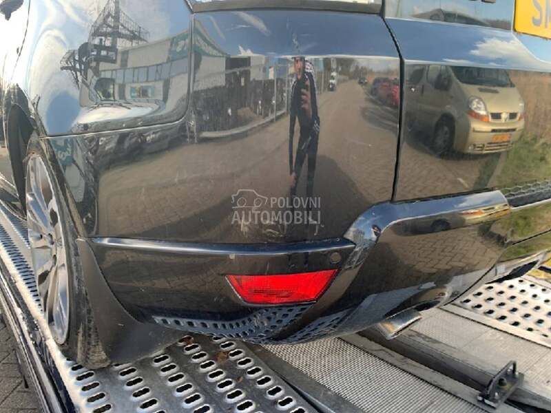 Branik zadnji sa nosačem za Land Rover Range Rover Sport od 2013. do 2017. god.