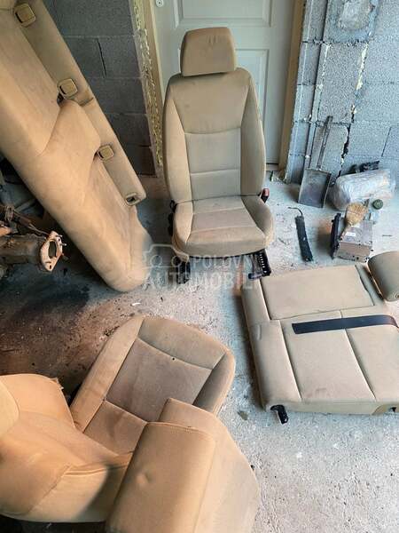 Poklopac, roletna, polica e90 za BMW 315, 316, 318 ...