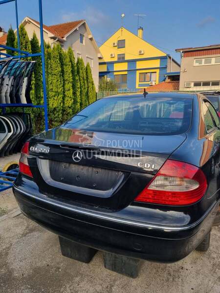 Mercedes Benz CLK 200 2002 2008. god. -  kompletan auto u delovima