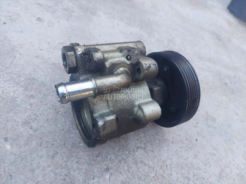 servo pumpa megane 1 1.9d za Renault Megane