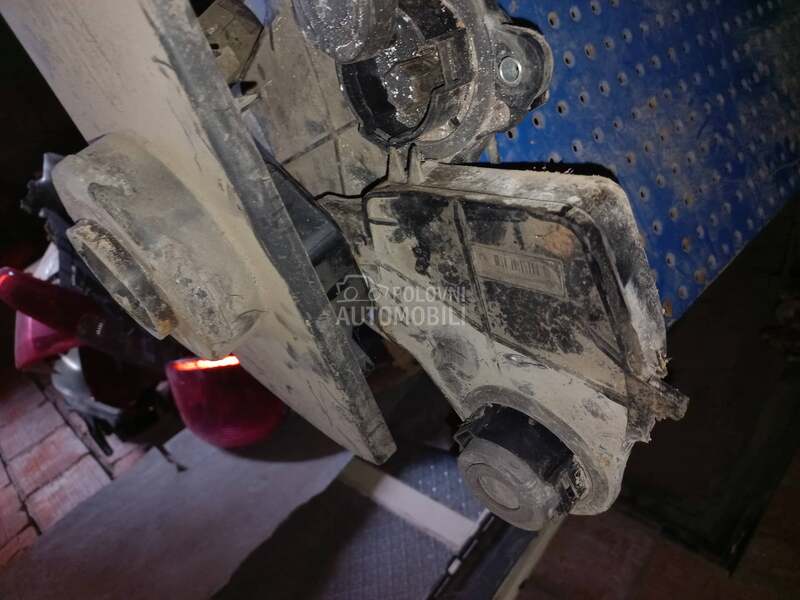 drzac za rezerni tocak za Peugeot 307, 806, 807 ...