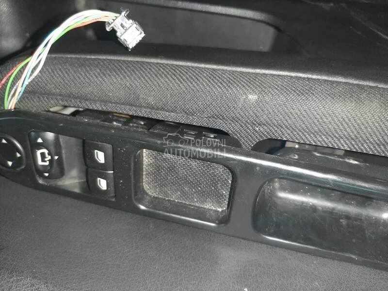 konzola za podizace za Peugeot 307