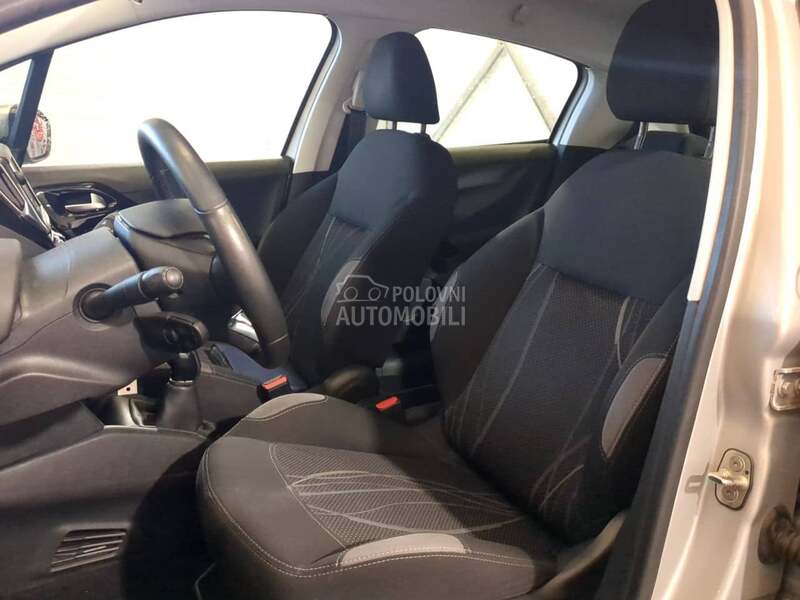 Enterijer Sedište za Peugeot 208 od 2012. do 2020. god.