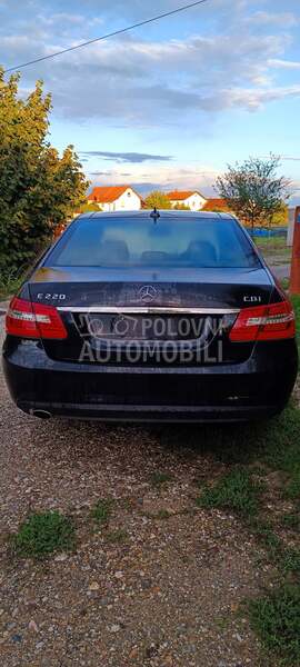 zadnji branik AMG w212 za Mercedes Benz E Klasa od 2009. do 2013. god.