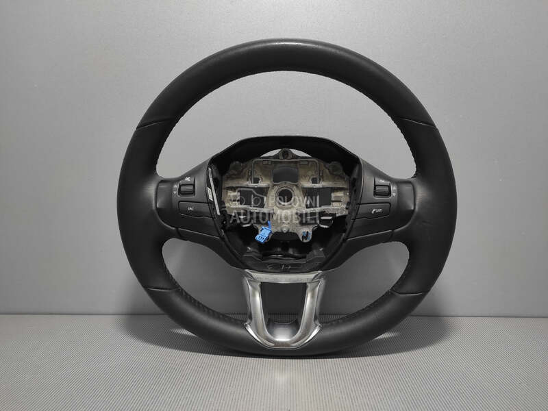 VOLAN za Peugeot 208