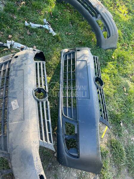 Branik prenji za Volkswagen Caddy, Touran od 2010. do 2015. god.