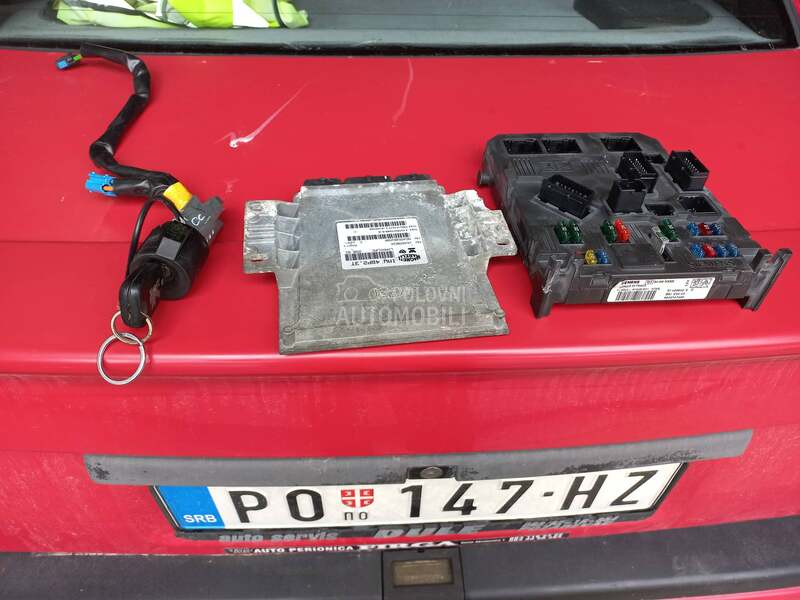 set kompjuter za Peugeot 206 od 2001. do 2010. god.
