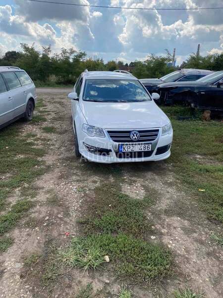 R line prednji branik za Volkswagen Passat B6 od 2005. do 2010. god.