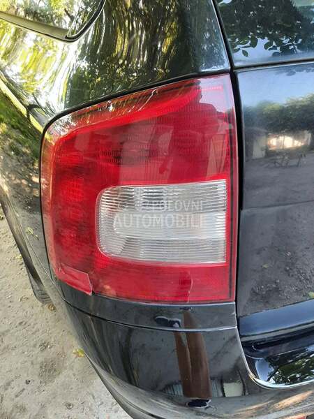 KARAVAN STOP SVETLA za Škoda Octavia od 2008. do 2013. god.