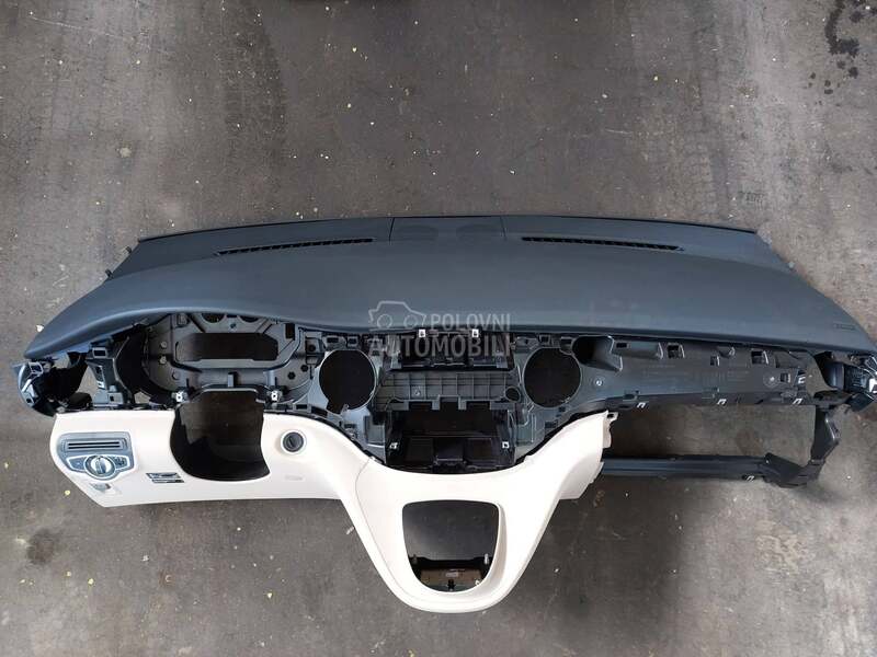 Instrument tabla za Mercedes Benz V 200, V 220, V 250 ... od 2014. do 2021. god.
