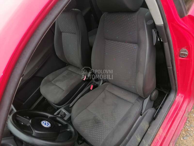 Sedista 3 vrata za Volkswagen Polo od 2002. do 2007. god.