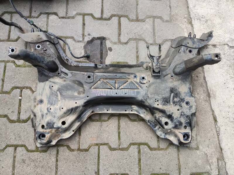 Prednji trap za Peugeot 308