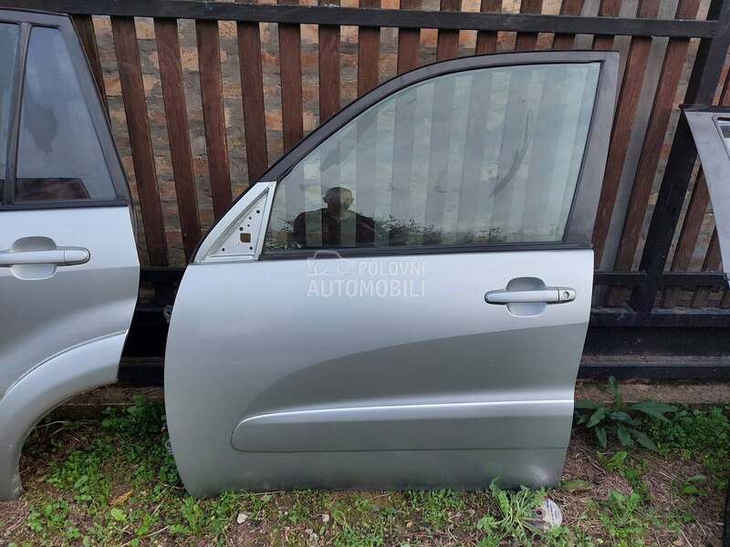 vrata prednja leva za Toyota RAV 4 od 2001. do 2005. god.
