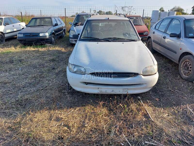 kompletan auto za delove za Ford Escort od 1996. do 2001. god.