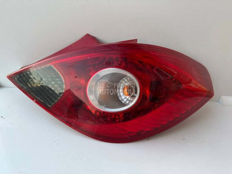 Stop svetlo za Opel Corsa D