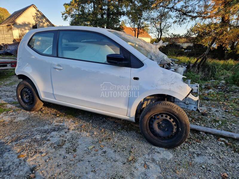 Volkswagen up! 1.0 b 2014. god. -  kompletan auto u delovima