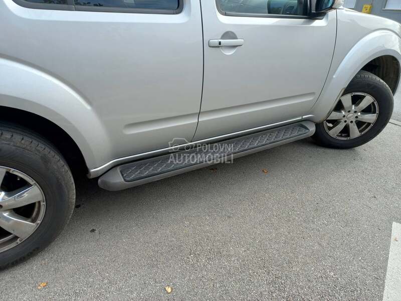 pragovi za Nissan Pathfinder
