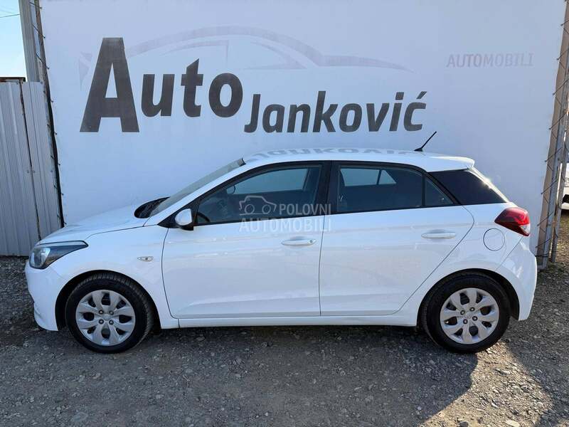 Hyundai I20 2017 photo 2
