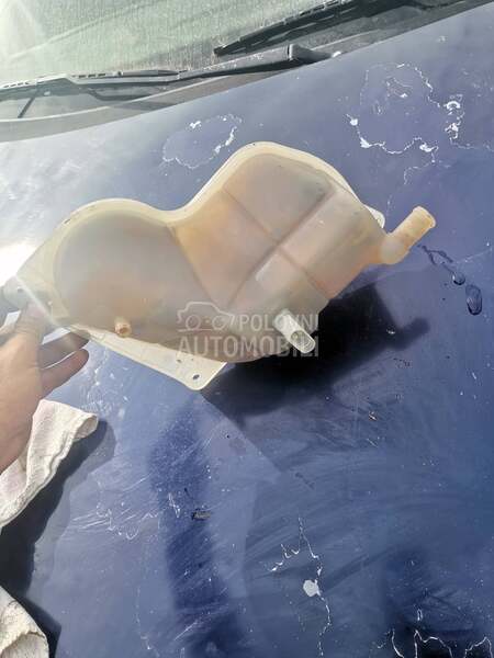 Posuda za vodu za Volkswagen Passat B5.5