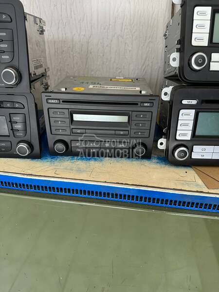 Radio cd raskodiran za Volkswagen Bora, Golf 4, Passat B5 ...