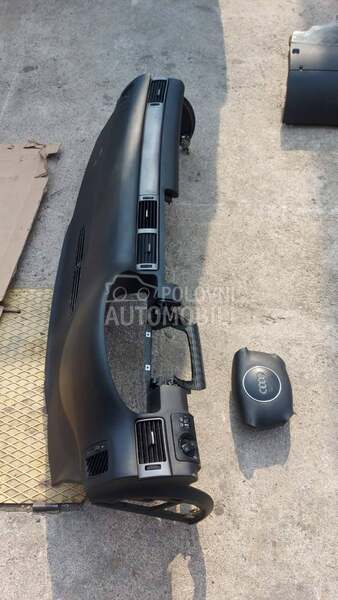 Instrument tabla sa airbagom za Audi A6 od 1997. do 2004. god.