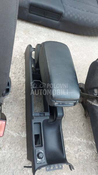 Naslon za ruku za Audi A6