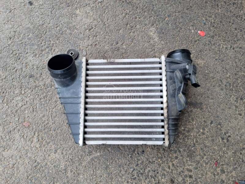 interkuler za Volkswagen Golf 4, Bora od 2000. do 2005. god.