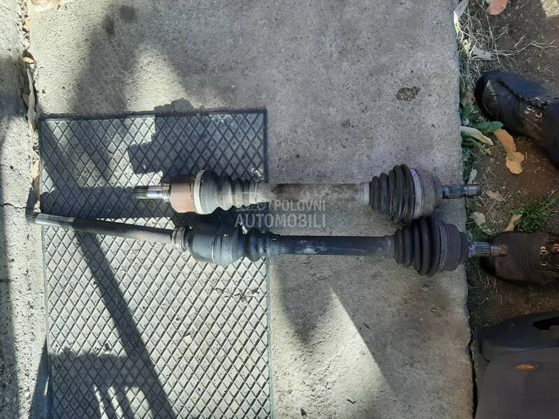 polu osovine za Peugeot 307