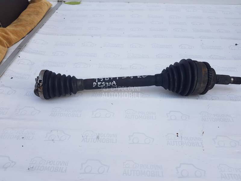 POLUOSOVINA  DESNA 19 DCI DTI za Renault Megane od 2000. do 2003. god.